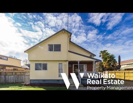 Spacious Family Home in a Prime Location - Photo 1