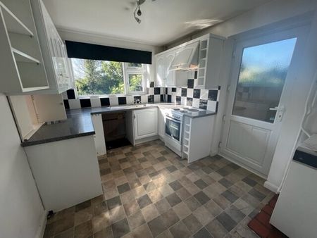 College Close - Photo 3