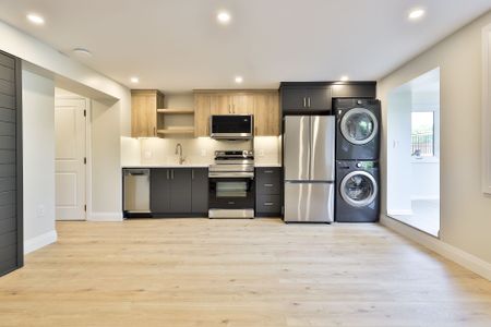 For Lease - 14 Calais Avenue Unit# Lower, Toronto, Ontario - Photo 2