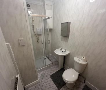 Wood Road, Treforest - Photo 5