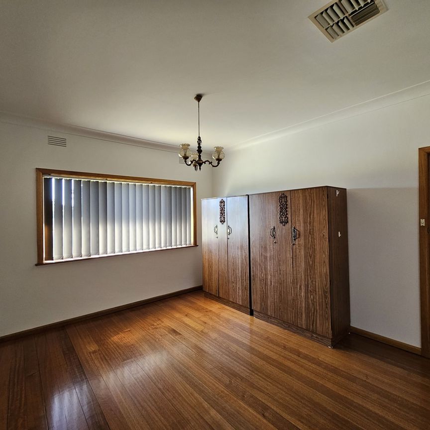 8 Hensley Court - Photo 1