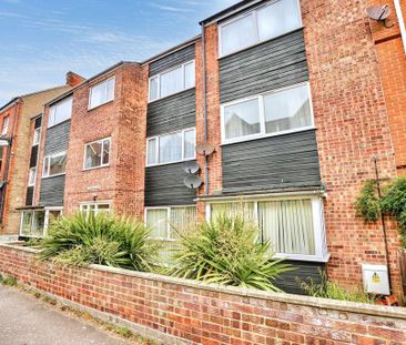 2 bedroom ground floor flat to rent - Photo 5