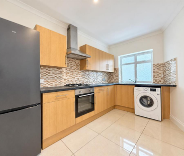 3 bedroom end of terrace house to rent - Photo 5