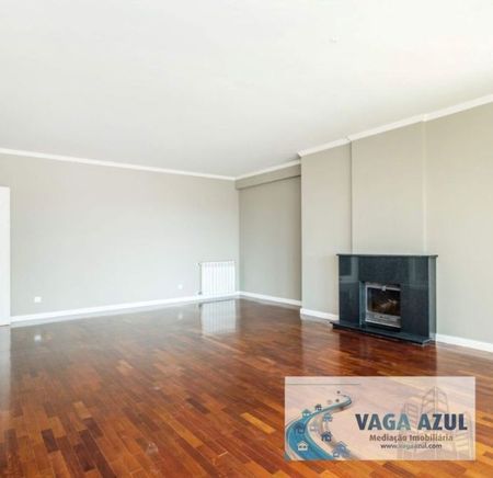 3 bedroom luxury Flat for rent in Matosinhos, Portugal - Photo 5