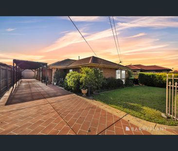 28 Brennan Street, Melton South, Vic 3338 - Photo 6