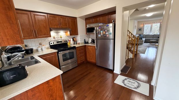 For Lease - 1050 Bristol Road Unit# 97, Mississauga, Ontario - Photo 1