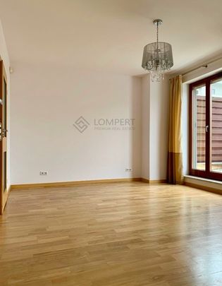 Dom z ogrodem w sercu Warszawy - Zdjęcie 1