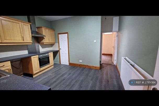2 bedroom terraced house to rent - Photo 1