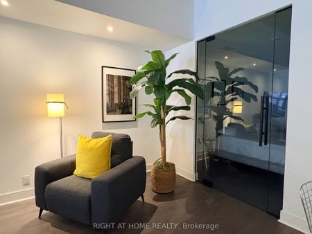 Lofts 399 , #104 - Photo 5