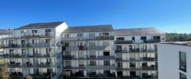 Stilvolles Wohnen: Moderne 3-Zimmer-Wohnung in der Weimarer Straße! - Photo 1