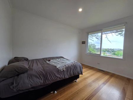 “Beautifully Renovated In Tranquil Surroundings” - Photo 5