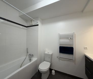STUDIO MEUBLÉ DE 25m2 - RÉSIDENCE RÉCENTE - PARKING EN SOUS SOL - Photo 4