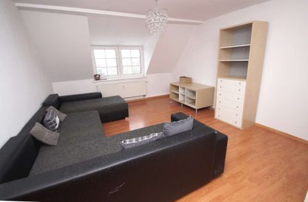 3-Zimmer-Wohnung mit separater Küche, Badewanne, Laminat - Photo 2