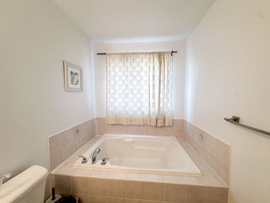 For Lease - 40 Cathmar Drive, Markham, Ontario - Photo 1