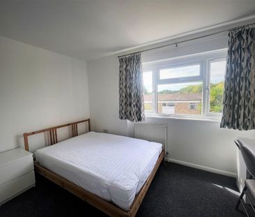 4 bedroom terraced house to rent - Photo 6