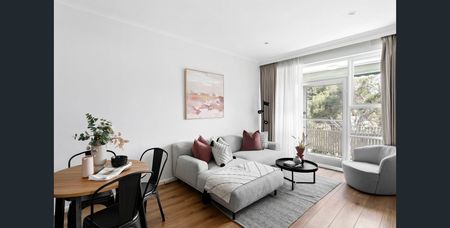 A well located Essendon Gem - Photo 3