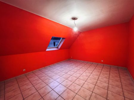 Gesloten bebouwing in rustige omgeving met garage - Photo 4