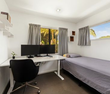 Low Maintenance Family Home - Photo 5