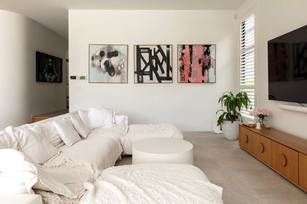 Prestige Living in Yeronga's Exclusive 'O' Street - Photo 1