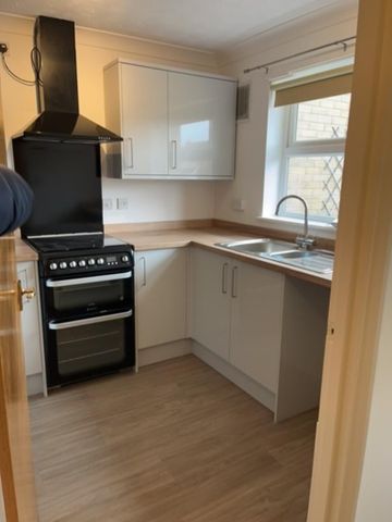 2 bedroom terraced bungalow to rent - Photo 5