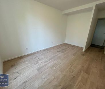 Location Appartement 3 pièces 55m² MONTELIMAR 26200 - Photo 2
