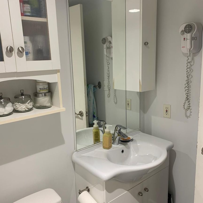 For Lease - 18 Harrison Garden Boulevard Unit# 411, Toronto, Ontario - Photo 1