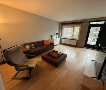 Appartement te huur: Marcantilaan 335 1051 NH Amsterdam - Photo 1