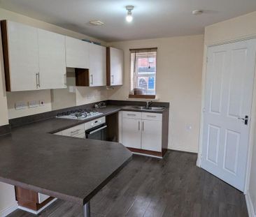 2 bedroom end of terrace house to rent - Photo 1