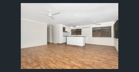 Beachside Living Made Easy - Photo 4