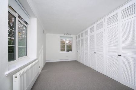 3 bedroom flat to rent - Photo 2