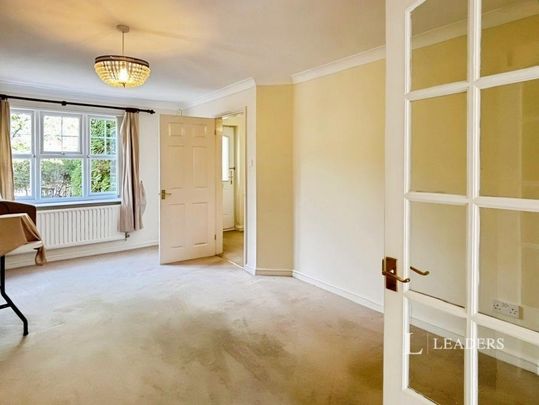 4 bedroom house to rent Appleton Avenue, The Reddings, Cheltenham, GL51 - Photo 1
