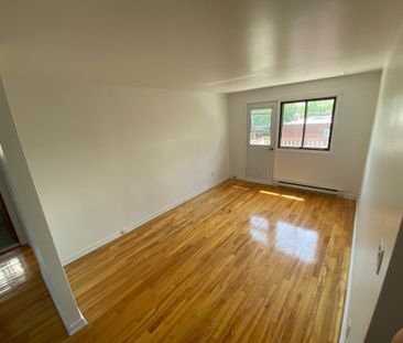 JOLI 4 1/2 À LOUER À MONTRÉAL - Photo 3