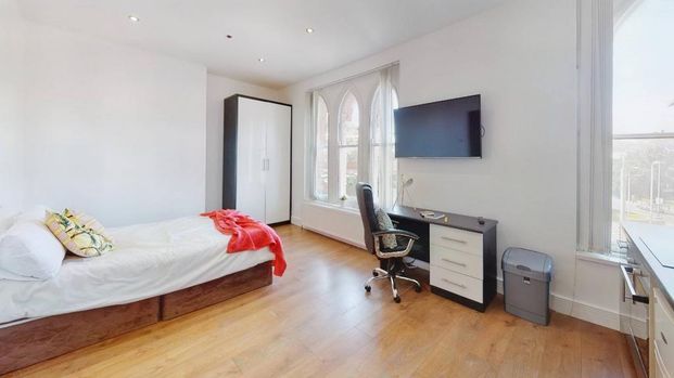 Studio to rent - Photo 1