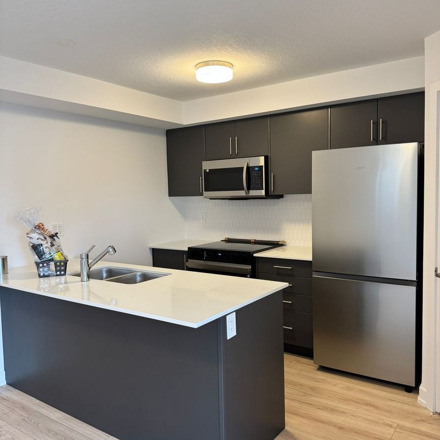 For Lease - 940 St David Street Unit# 69, Centre Wellington, Ontario - Photo 1