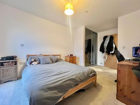 1 bedroom flat to rent - Photo 2