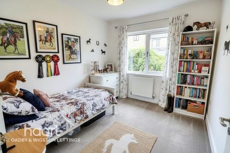 3 bedroom townhouse to rent - Photo 2