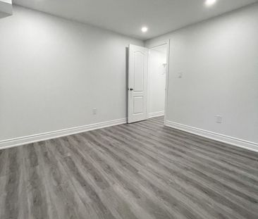 For Lease - 24 San Felice Lane, Hamilton, Ontario - Photo 5