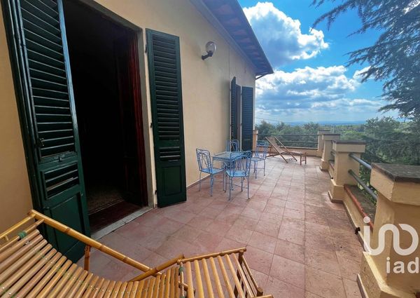 Via San Martino Altoreggi, Figline e Incisa Valdarno, Tuscany 50063