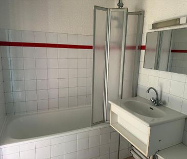 Location Appartement 2 pièces 63m² MONT DE MARSAN 40000 - Photo 5