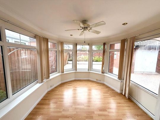 2 bedroom bungalow to rent - Photo 1