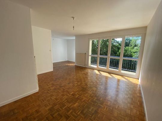 Location Appartement 3 pièces 79m² ST SEBASTIEN SUR LOIRE 44230 - Photo 1