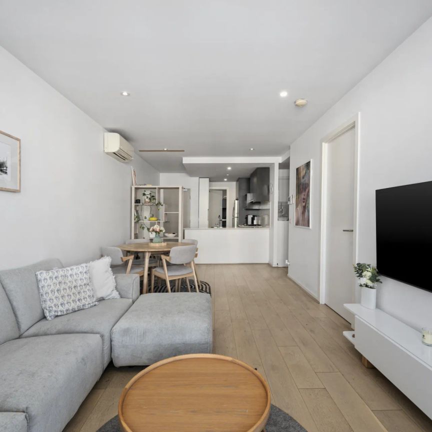 Stylish 2 Bedroom plus Optional 3rd on the Edge of Thornbury - Photo 1