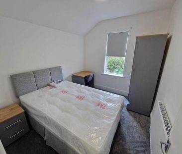 4 bedroom terraced house to rent - Photo 1