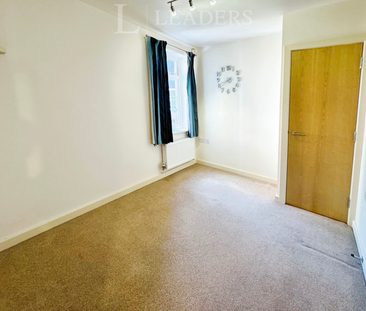 2 bedroom flat to rent - Photo 4 | Rentumo