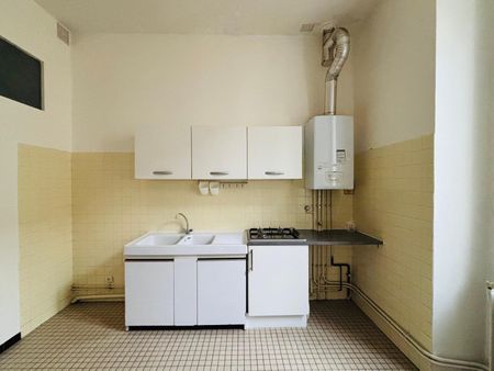 Location Appartement 2 pièces 43m² BORDEAUX 33000 - Photo 2