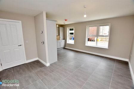 Apt 1, 12b Highgrove Meadows - Photo 4