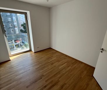 Zweitbezug! 2 Zimmer Wohnung mit Balkon in Friedrichshain! - Photo 1