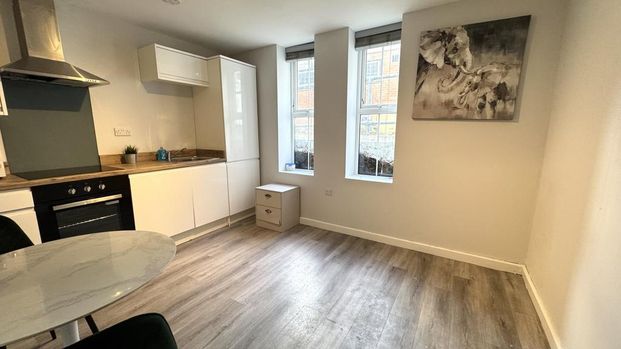 Studio to rent - Photo 1