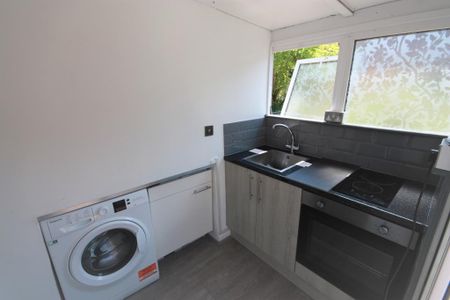 Ducane Road, East Acton, London, W12 0BL - Photo 4