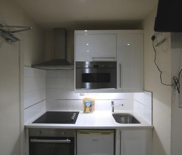 Studio to rent - Photo 3